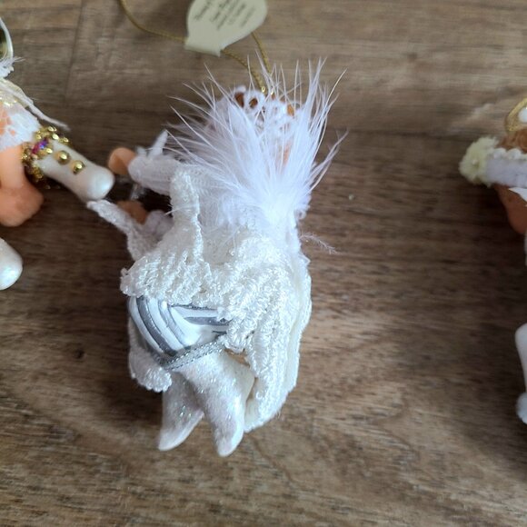 Heirloom ornaments snow angels from Ashton Drake. Christmas decorations. - Picture 14 of 15